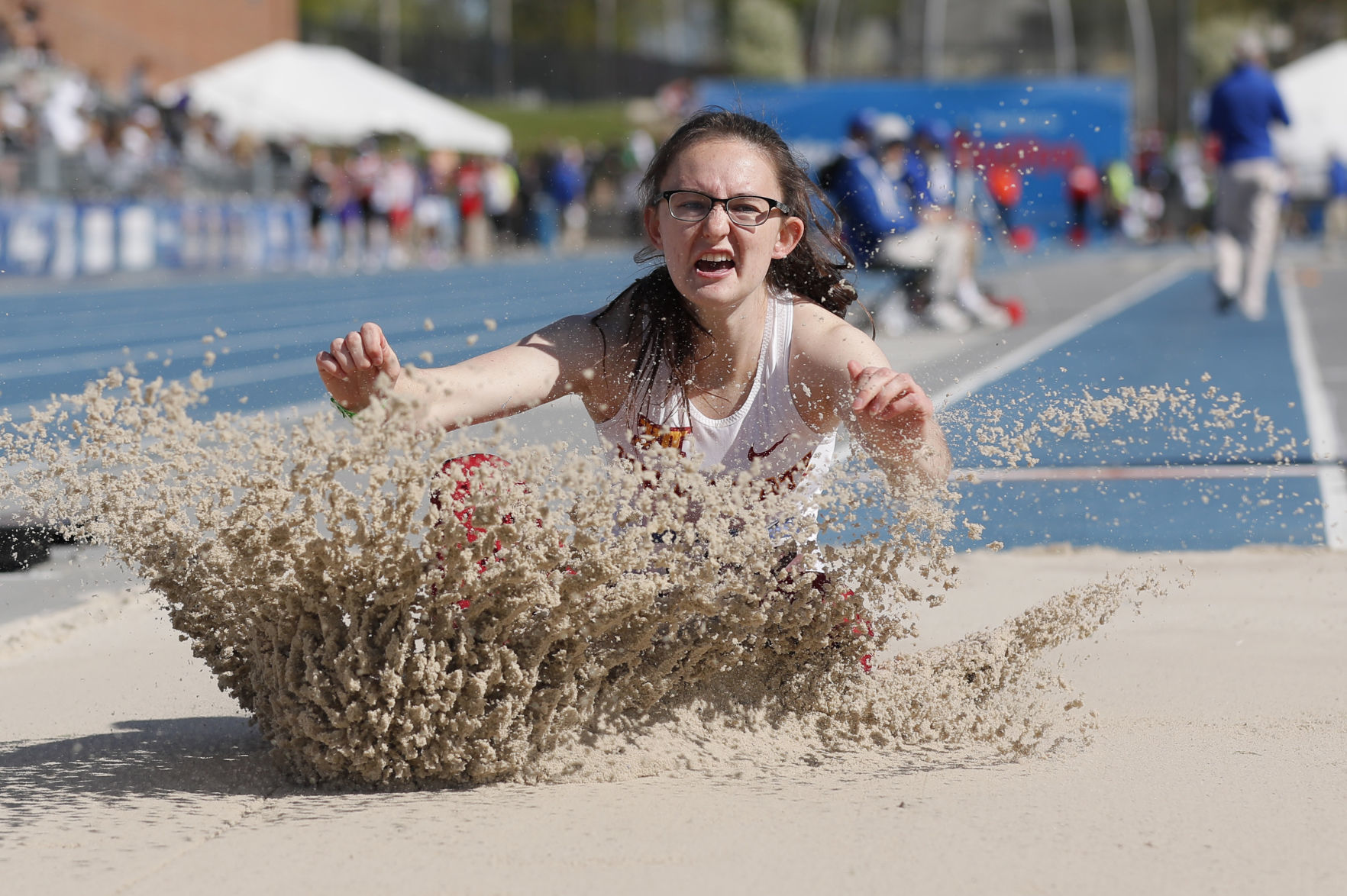 042518mp-DrakeRelays-ISU-longjump